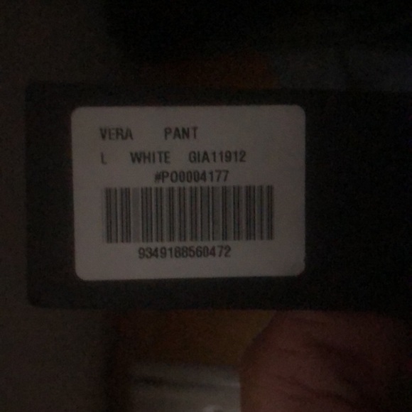 Selling these because I am usually a large but these fit too tight on me - Picture 3 of 3